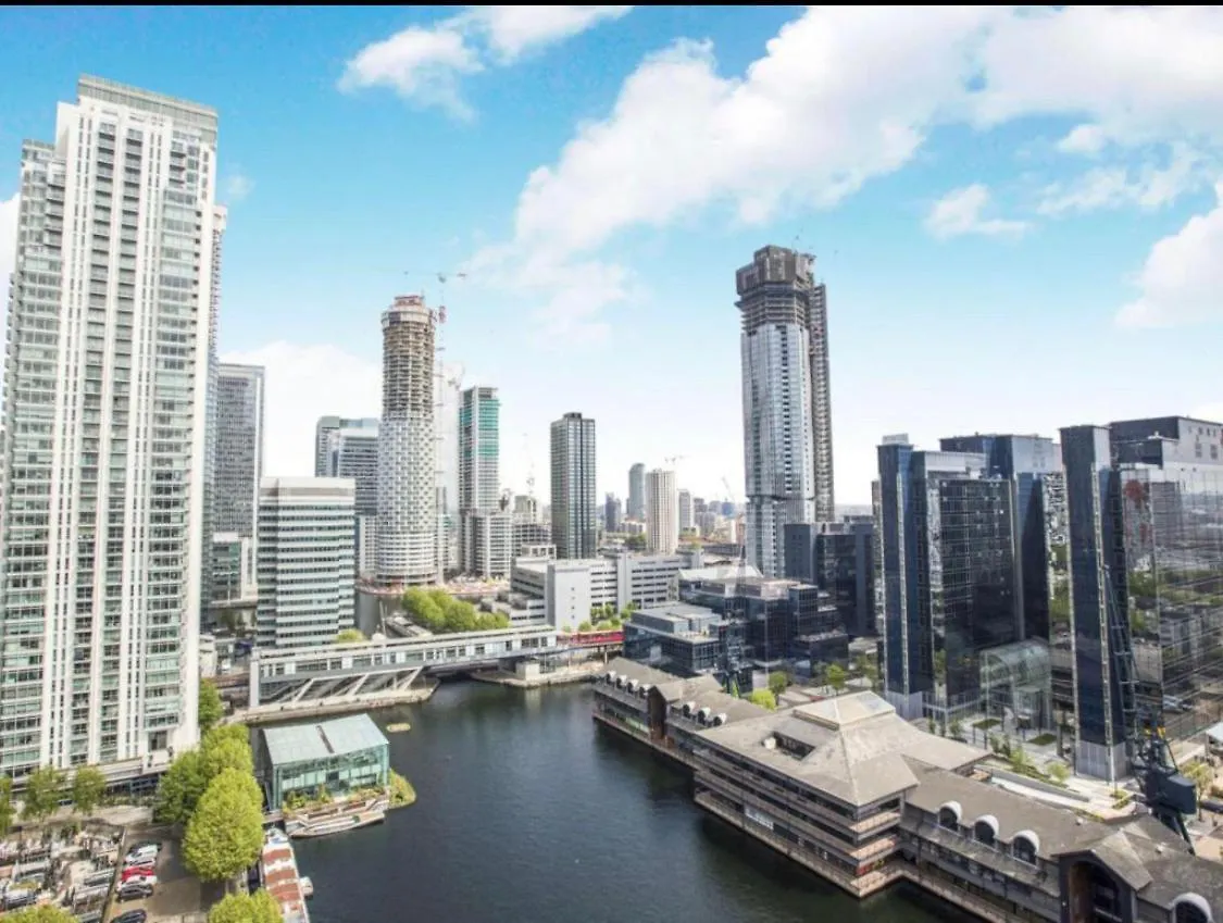 London Luxury 1 Bedroom Apartment Minutes Walk From Canary Wharf